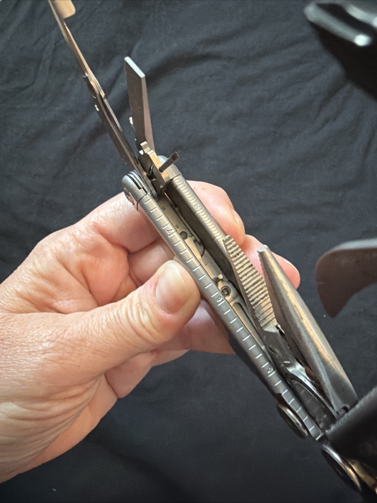 Leatherman Wave plus Multi-Tool Stainless Steel with sheath