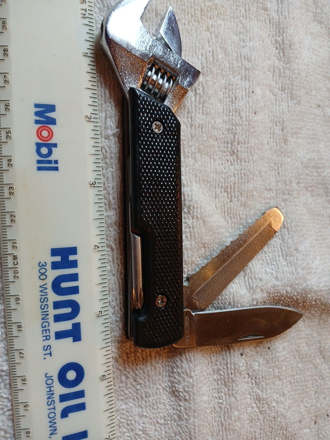 Fineline 5 in 1 Multi Tool Crescent Wrench Saw Screwdriver Knife Adjustable