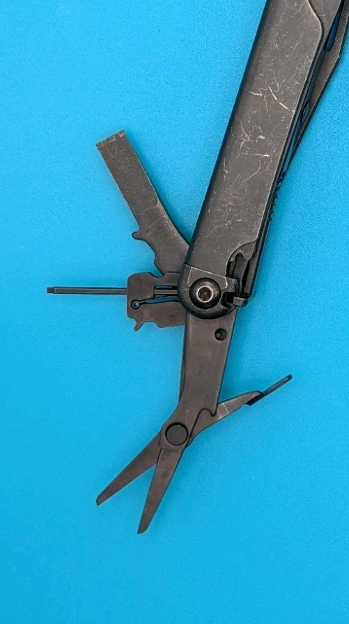 Leatherman Wave Plus + Multi-Tool! FAST SHIPPING! BLACK OXIDE!