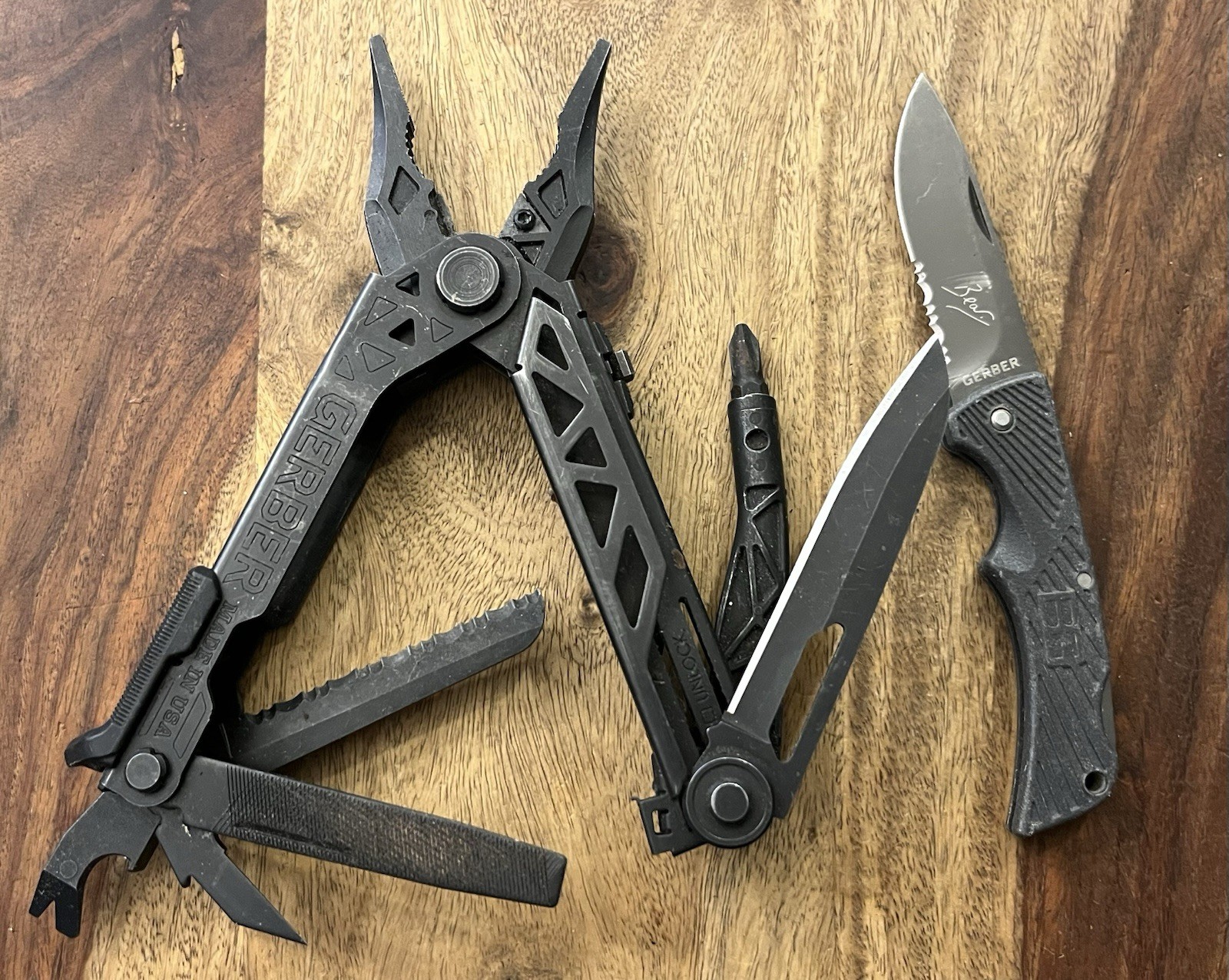 Gerber Center Drive Multi Tool Black USA Excellent Cond w/Sheath & Bear Knife