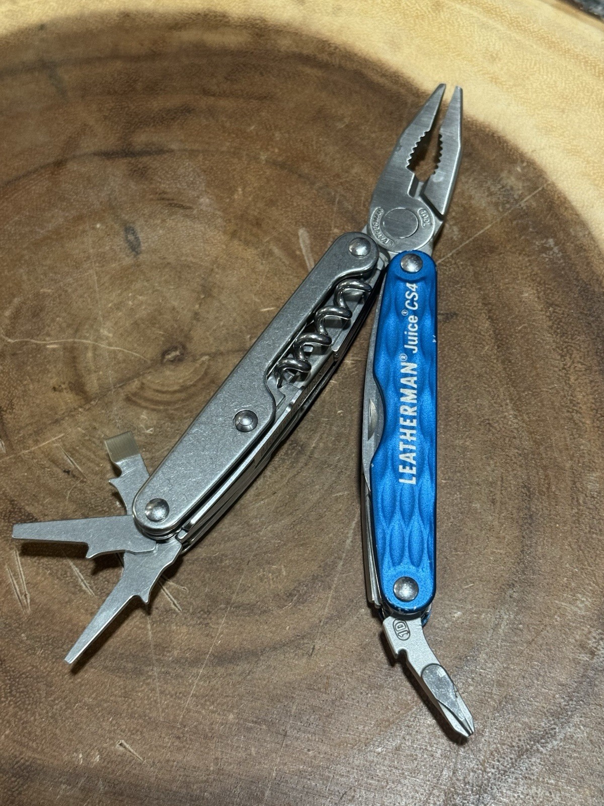 Leatherman Juice CS4 Blue EDC Multitool