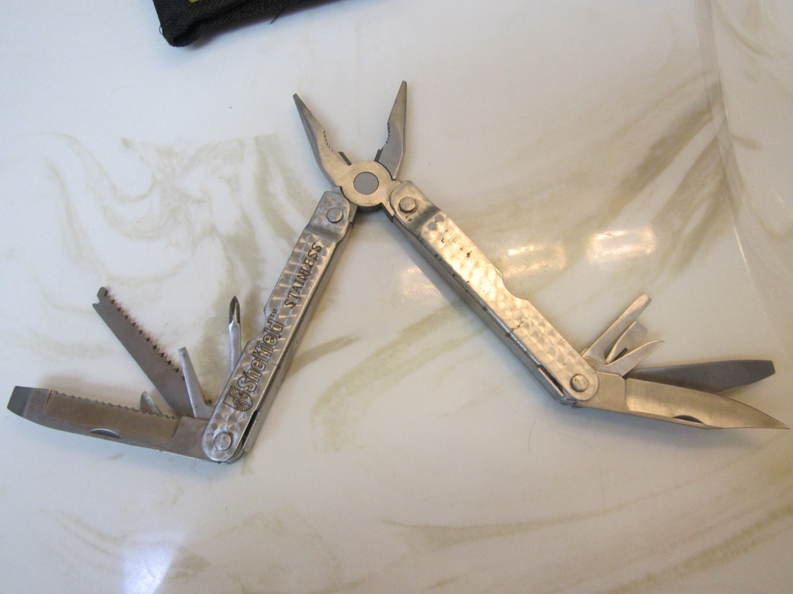 Sheffield Large 4 1/2″ close Multi Tool Needle Nose Pliers Blade and Nylon Pouch