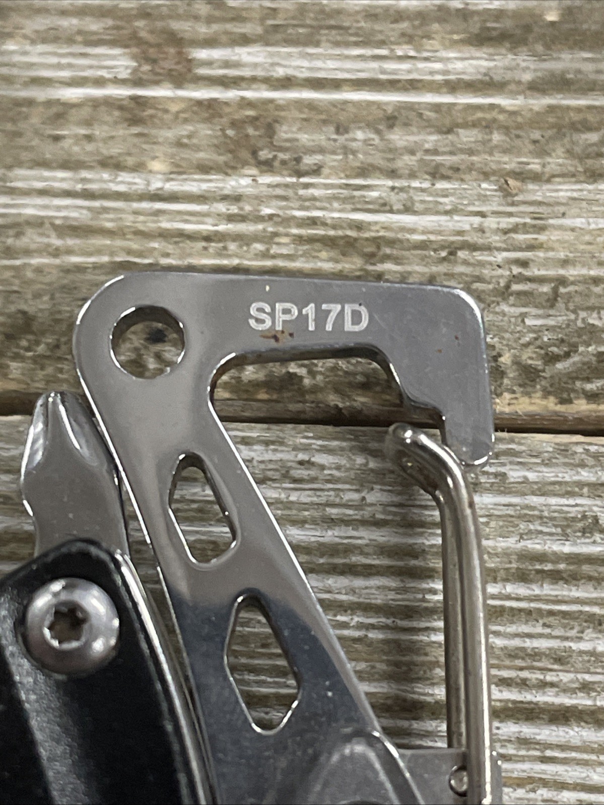 True Utility Seven Multi-Tool 7 in 1 Compact Pocket Knife Quick Release Clip
