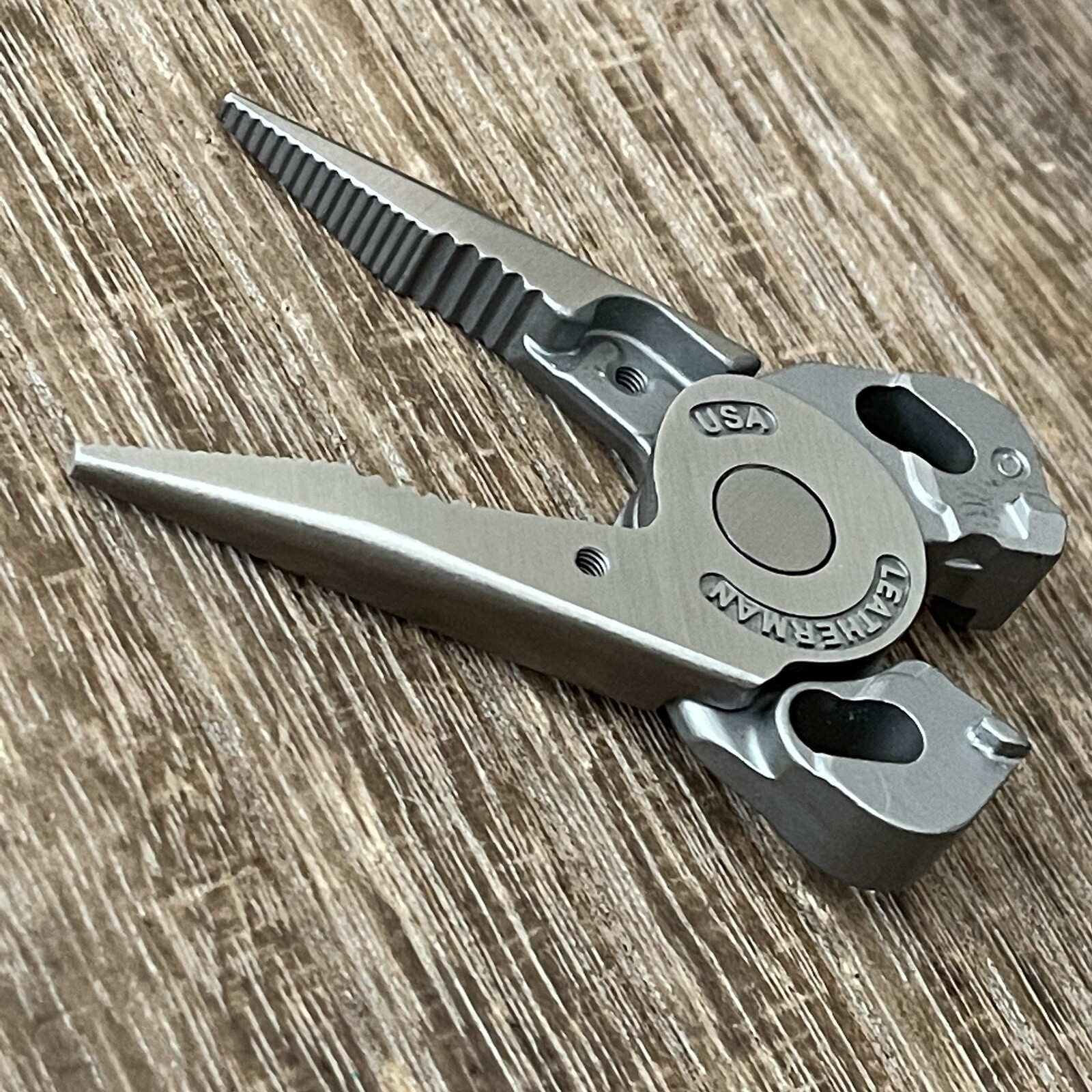 New Leatherman Parts for Replacement: model FREE P2 Pliers Head, bits