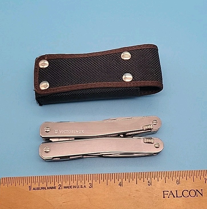Victorinox SwissTool Spirit XC Butter Blade Multi-Tool w/ Sheath – Discontinued
