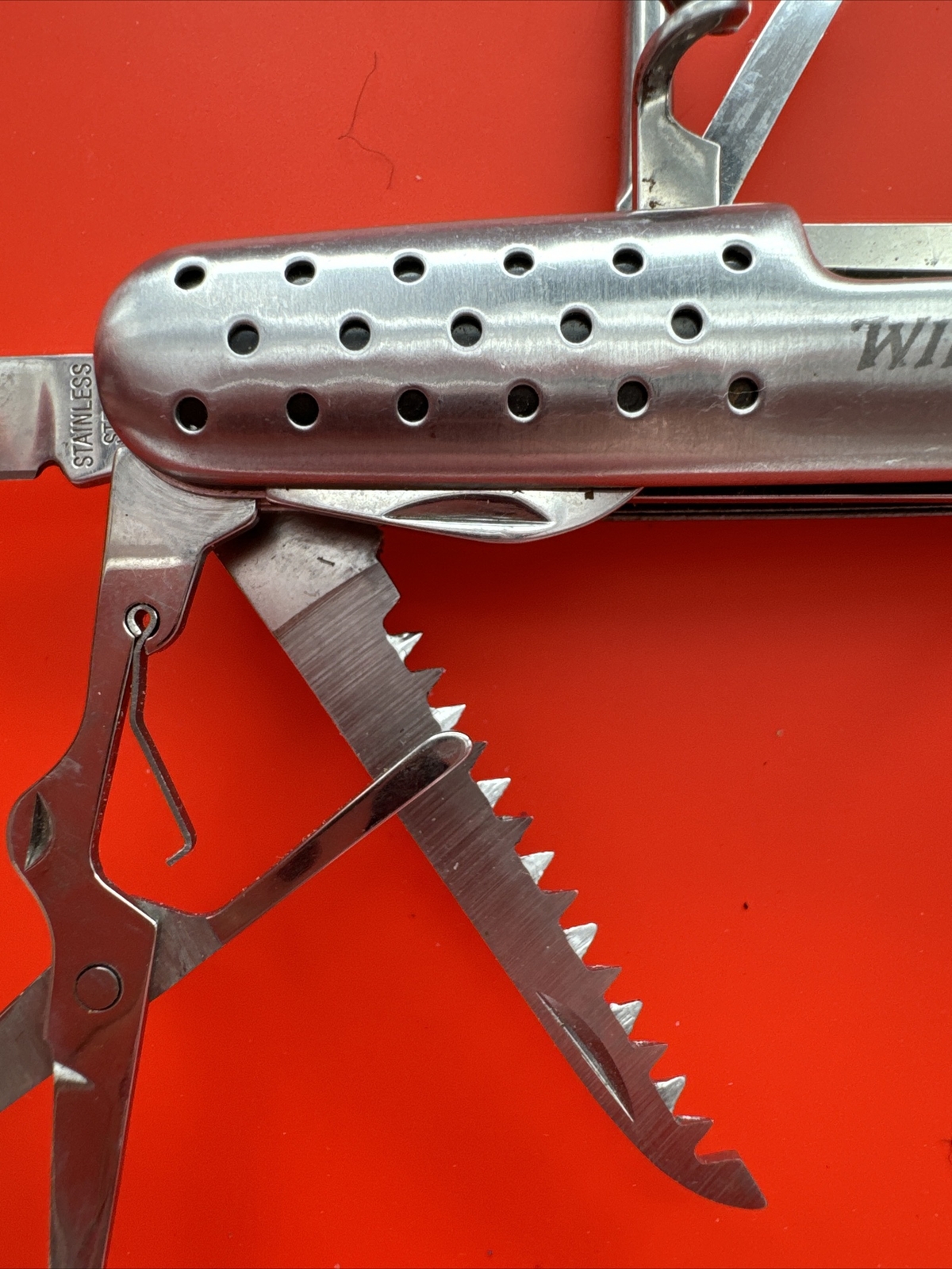 Winchester Multi-tool 3″ 10 Functions, Pocket Knife Excellent!