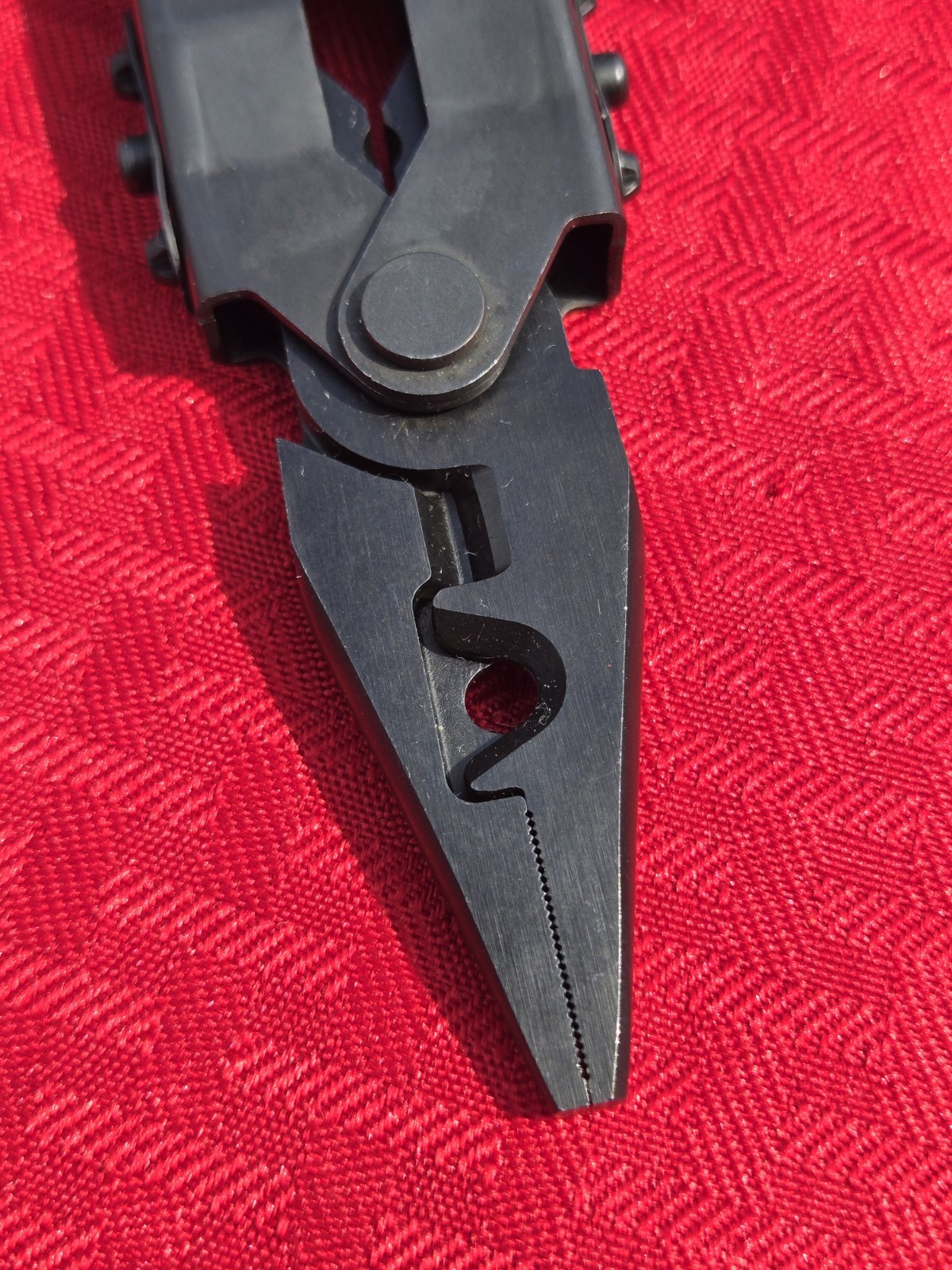 GERBER DET Needle Nose Multi-Plier MP600 Black w/RemGrit Explosive Punch Crimper