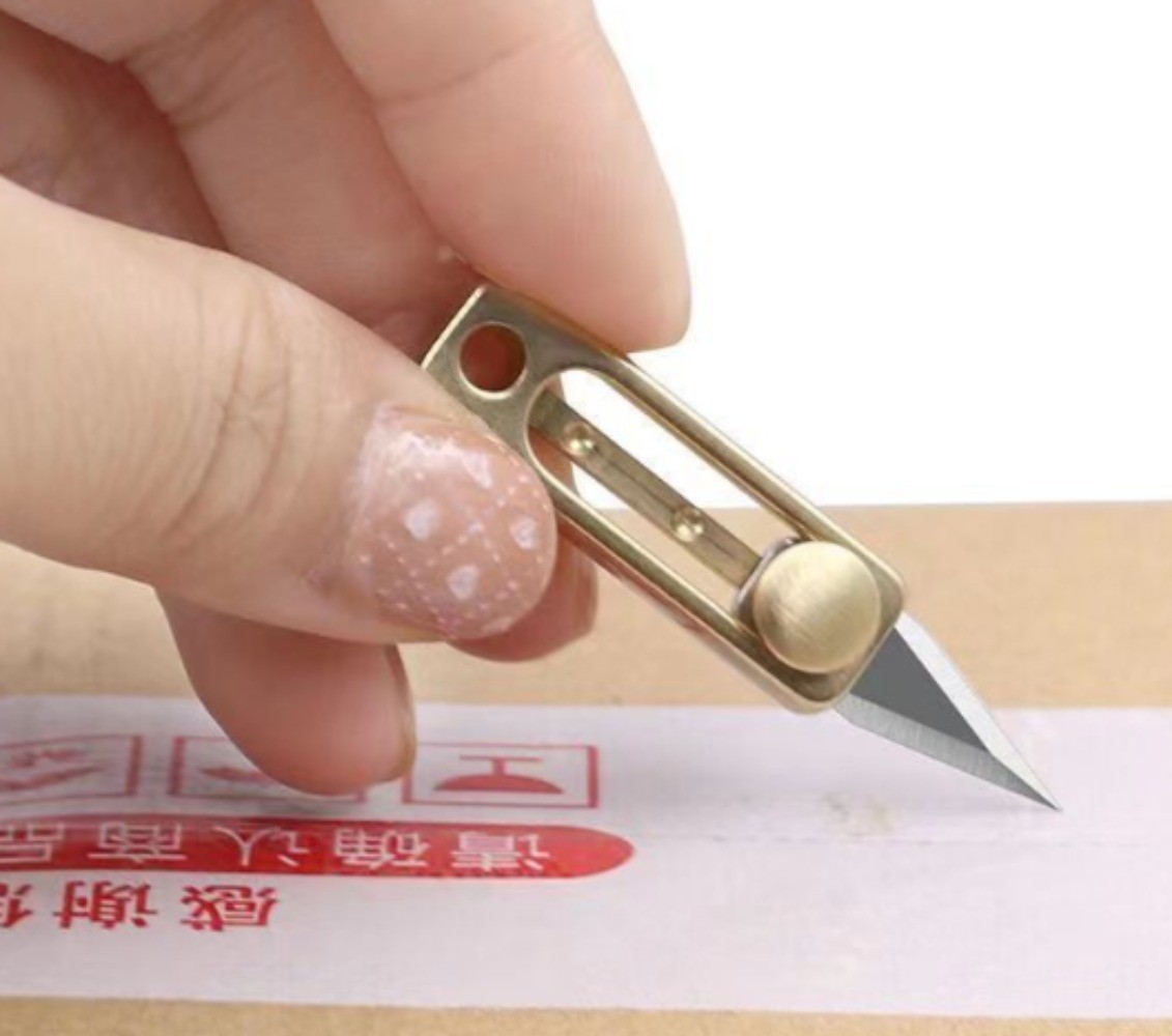 Titanium Alloy Brass Mini Knife Blade Survival Escape Key Chain Pendant EDC TOOL
