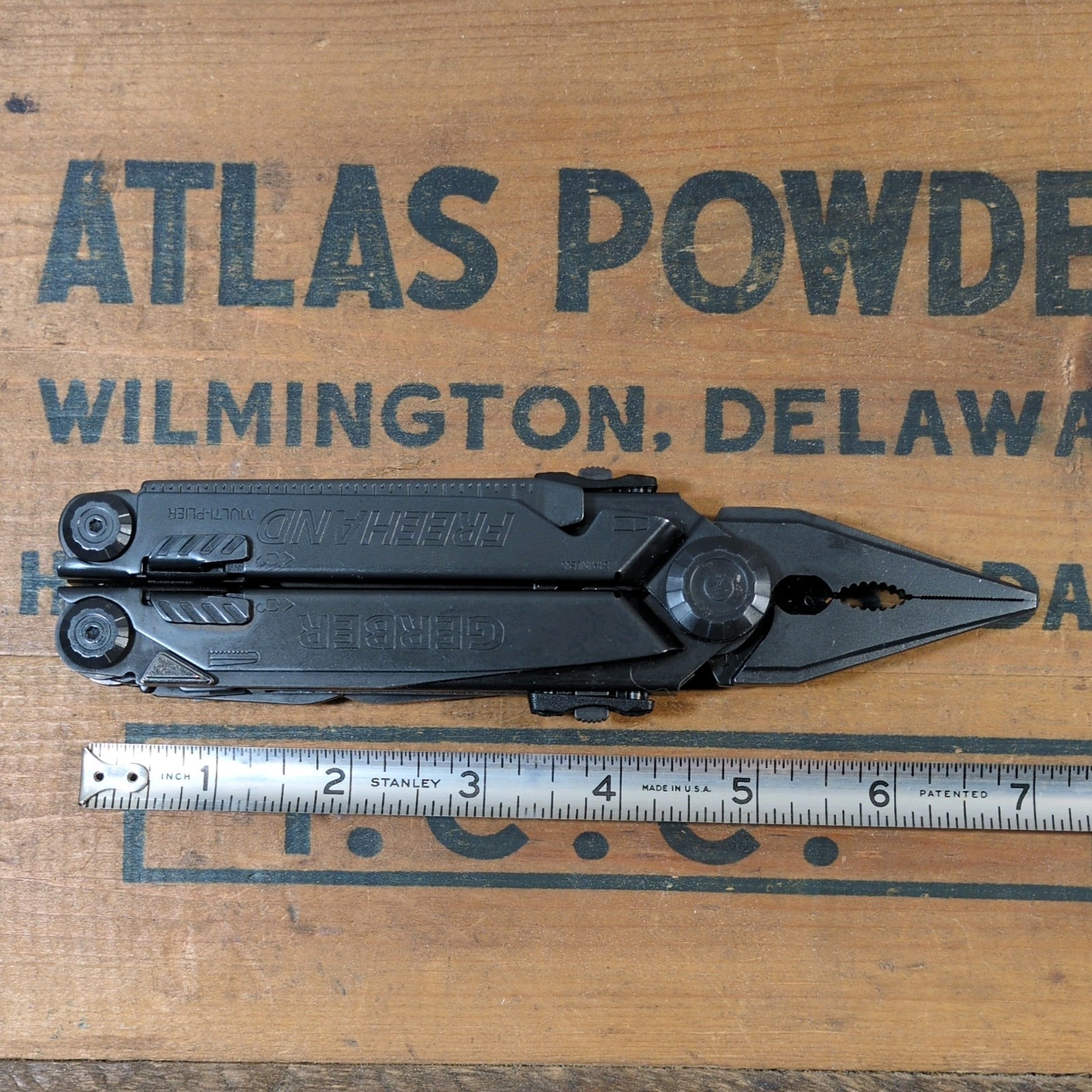 Gerber USA Freehand Black Oxide Multiplier, Multi-Tool