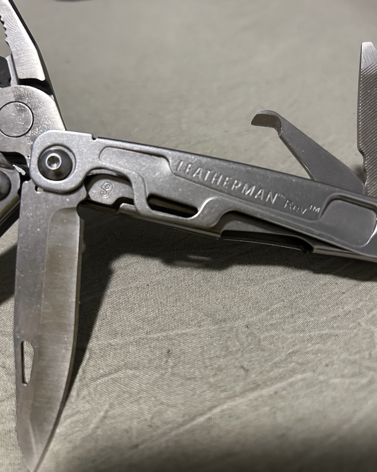 Leatherman 832127 Rev Stainless Steel Multi-tool With Pocket Clip