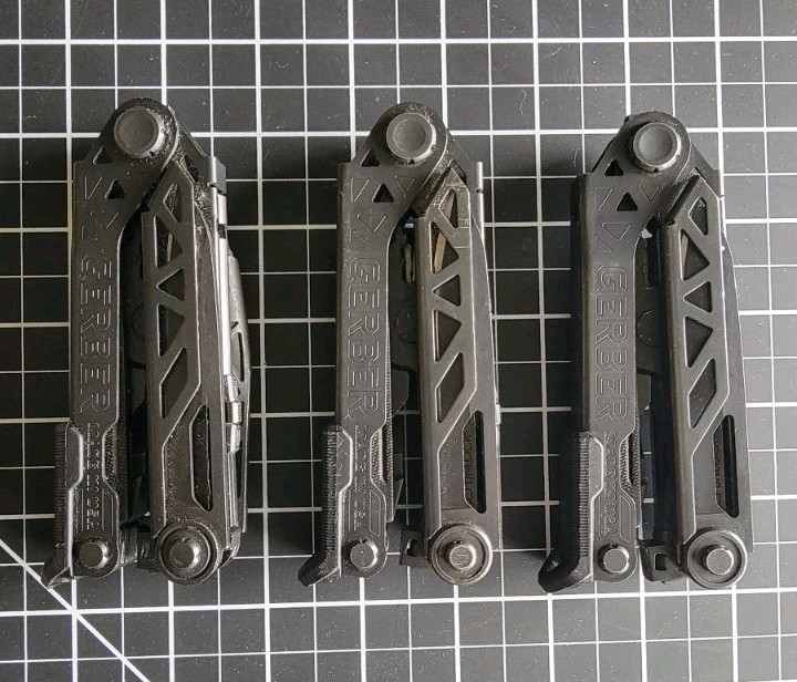 Gerber (3x) Center-Drive Black Multi-Tools (1x missing Phillips head driver)