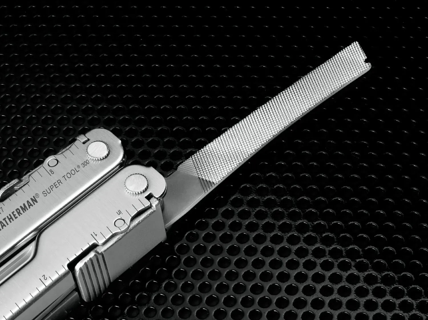 NEW LEATHERMAN Multi Tool SUPER TOOL 300 Japan Official Product 25-Year Warranty
