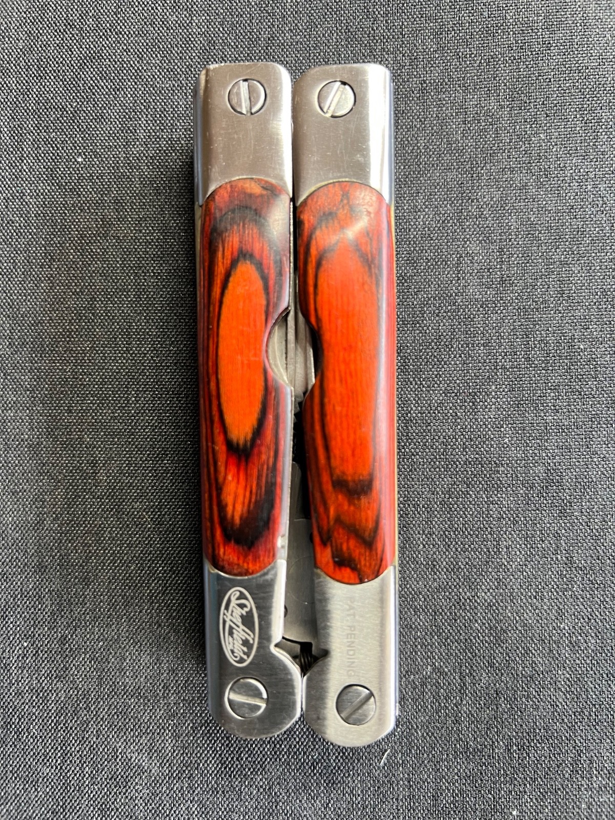 SHEFFIELD MULTI-TOOL KNIFE #2CR SHOWS NO SIGNS OFUSE