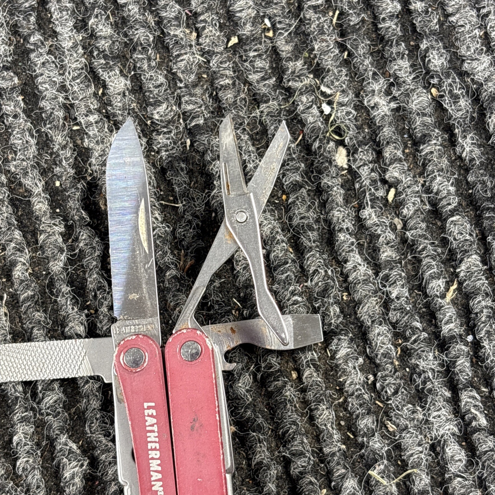 Leatherman Squirt PS4 Multitool Red Discontinued Retired (175)