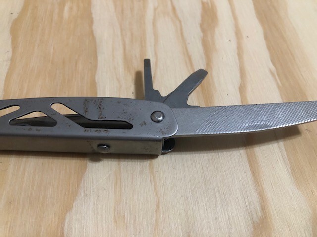 Ozark Trail (12 IN 1)stainless S multi tool with sheath -SILVER- Great Condition