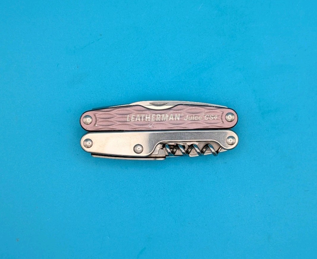 Leatherman Juice CS4 Multi Tool! Retired! Granite Gray!