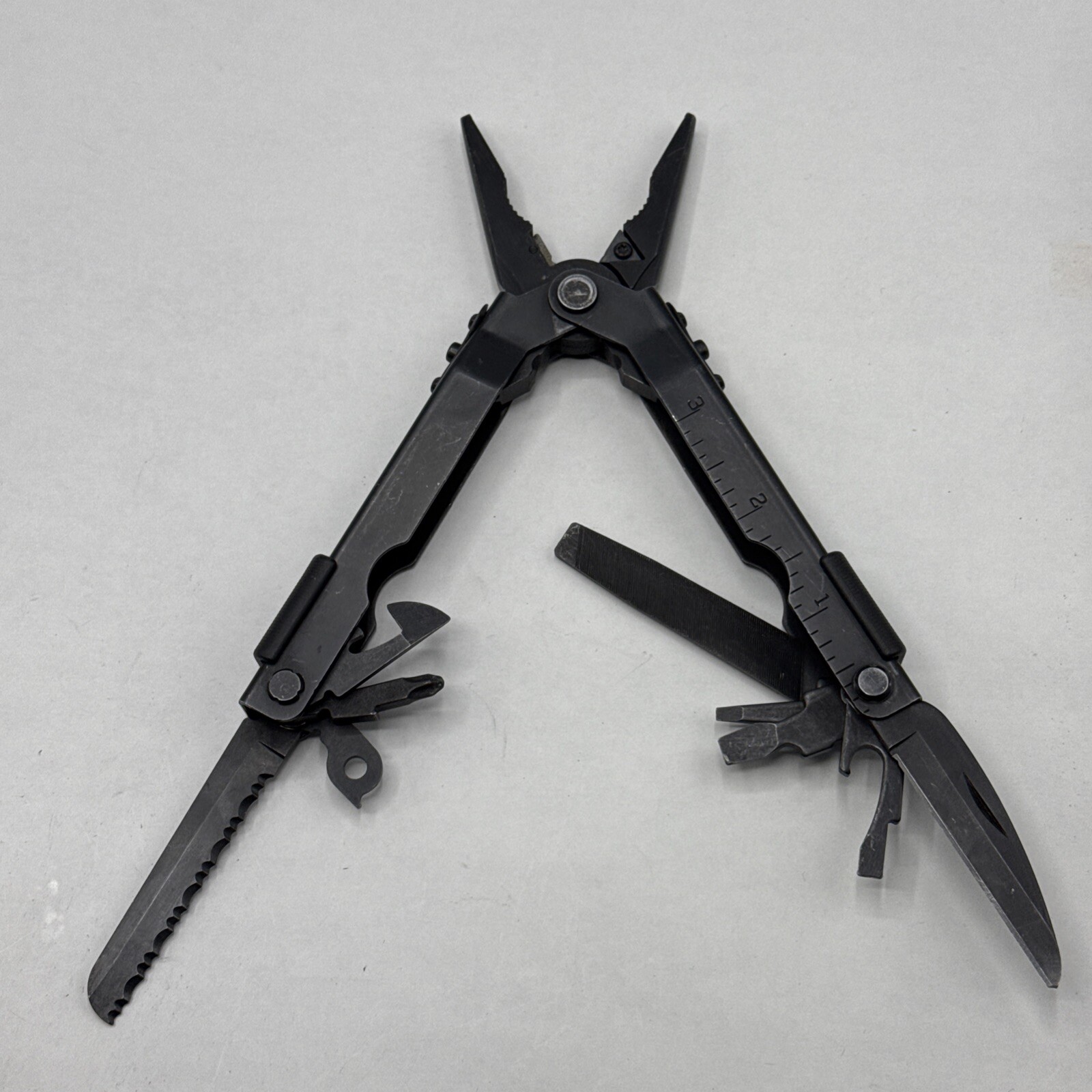 Gerber MP 600, Carbide Cutters, Needlenose – Black