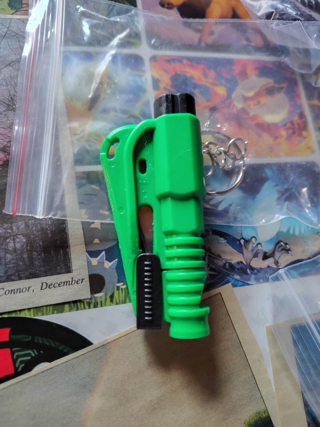 8 Fast Exit, Tiny Tool Car Keychain Seatbelt Cutter & Emergency Window Breakers