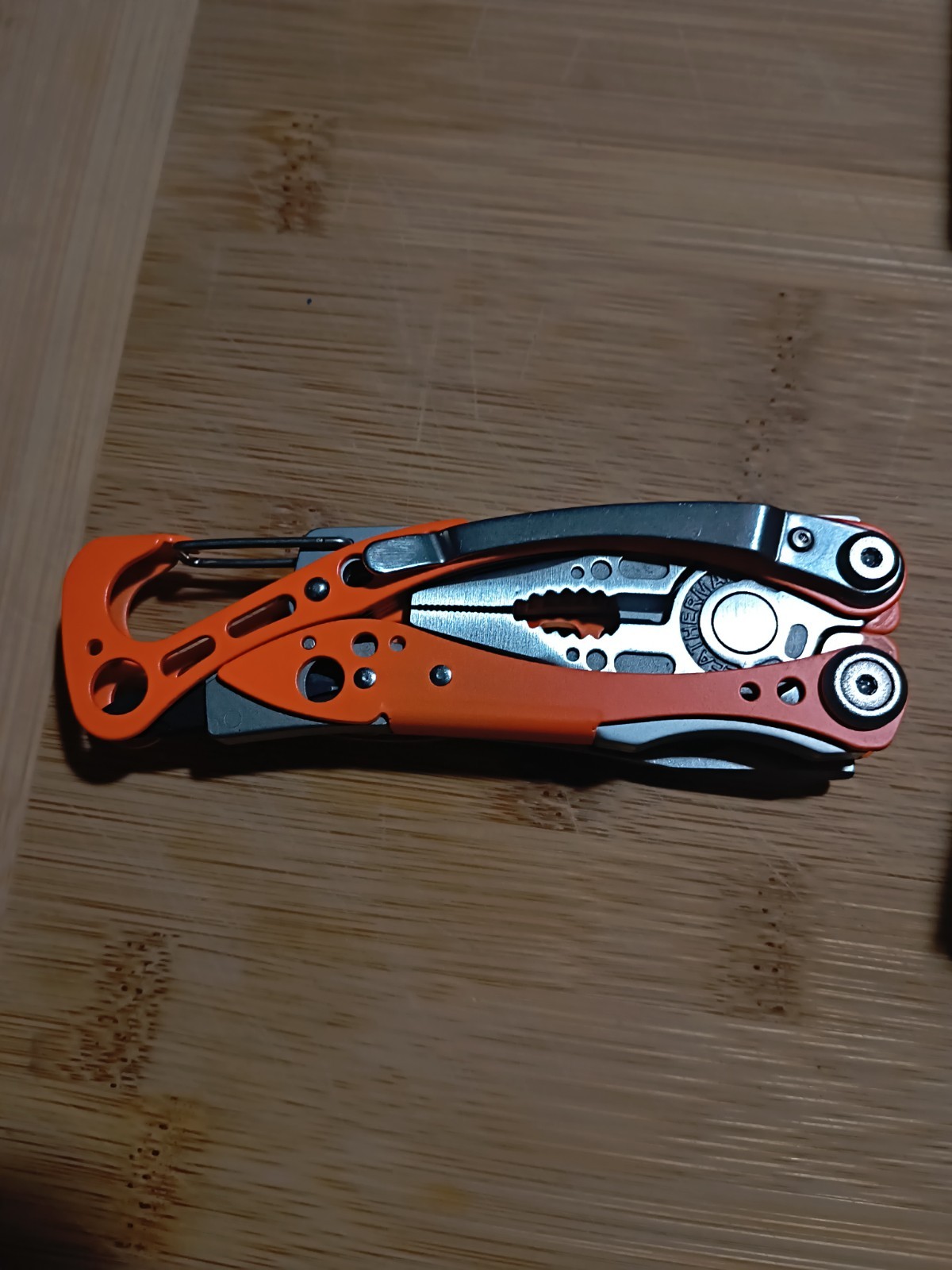 Leatherman Skeletool Partially Serrated Blade Orange 833535 Discontinued