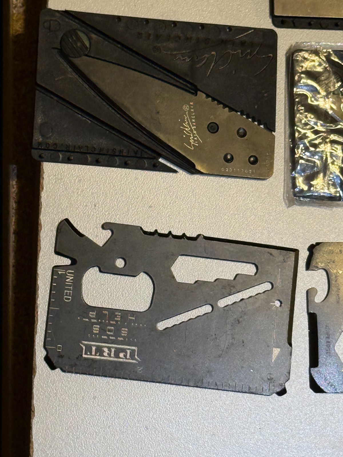 15 MULTIPURPOSE POCKET SURVIVAL TOOLS 4-716-B1-2-8 $5 OBO
