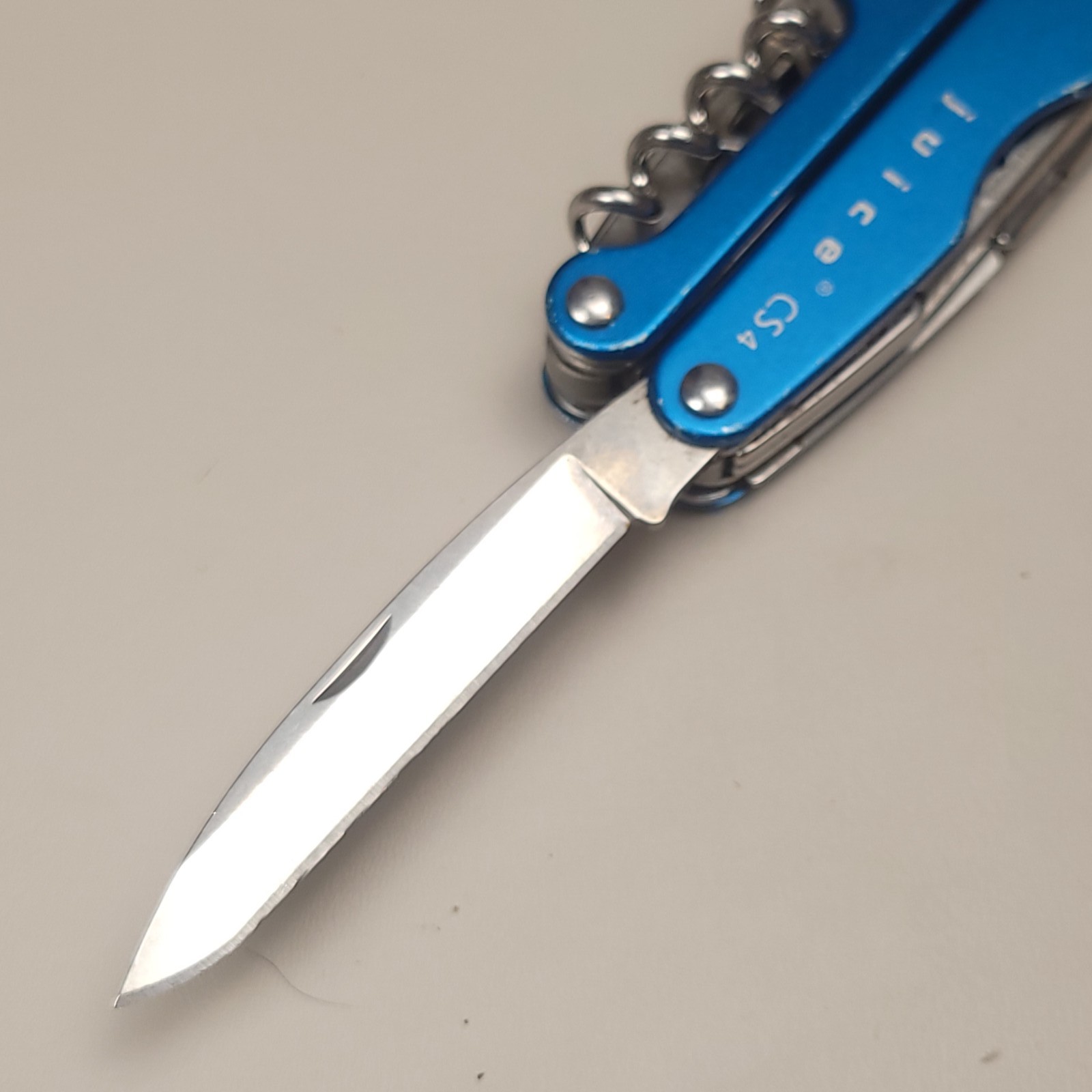 Leatherman Juice CS4 Blue Multi-Tool Pliers Pocket Knife 420HC Slipjoint