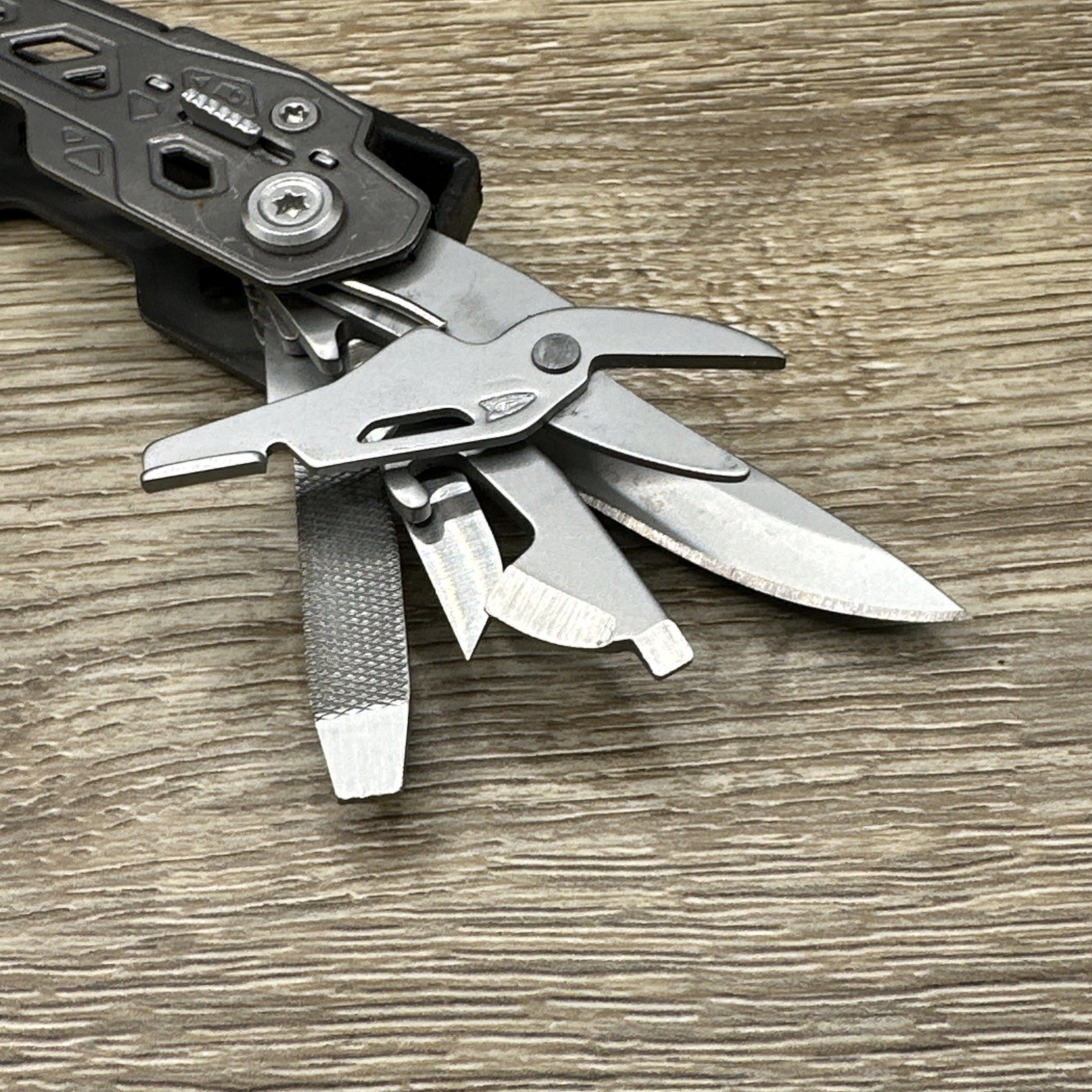 Gerber Truss Multi-Tool Pliers Knife Folding EDC FAST SHIPPING!