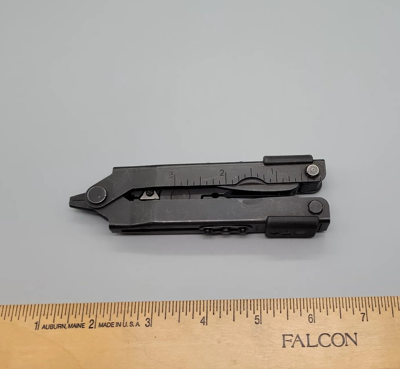Gerber USA Multiplier MP600 Multi-Tool Black Needle Nose Pliers Carbide Cutters