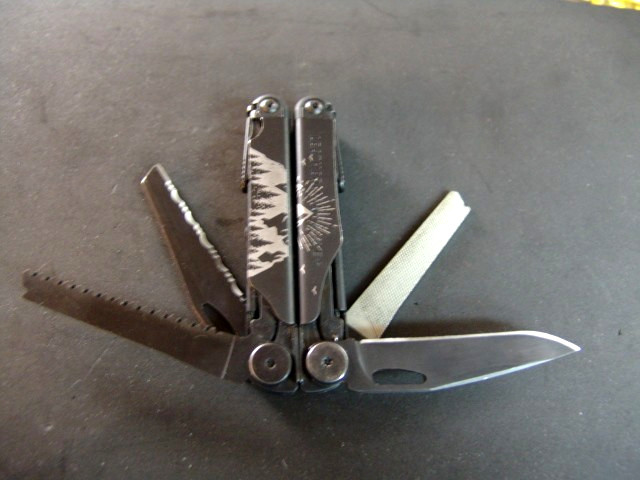 LEATHERMAN WAVE PLUS+ -BLACK OXIDE-MULTI TOOL-w/ HD LEATHERMAN CASE-NEAR MINT