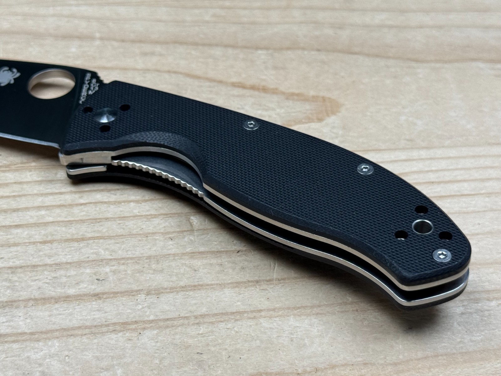 Spyderco Tenacious 8Cr13MoV Straight Edge Black G-10 Blade Folding Pocket Knife