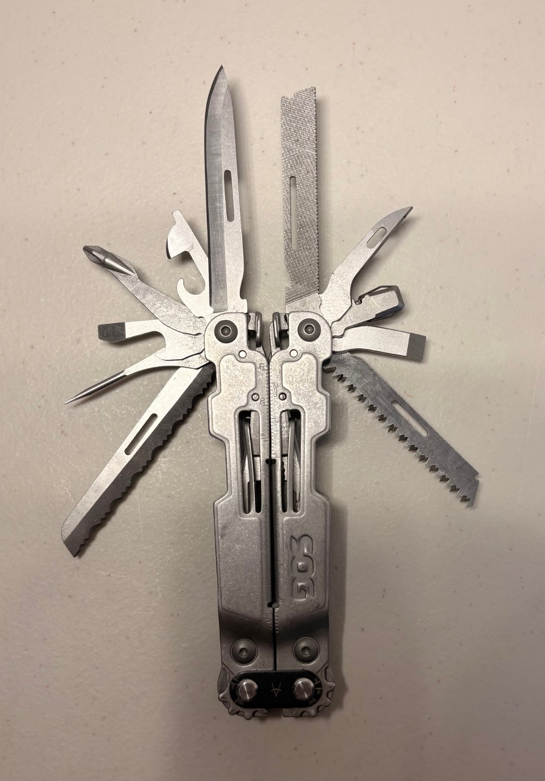 SOG PowerAccess Deluxe Multi-Tool – 21 Tools w/ 12 Bit Kit and Sheath PA2001-CP