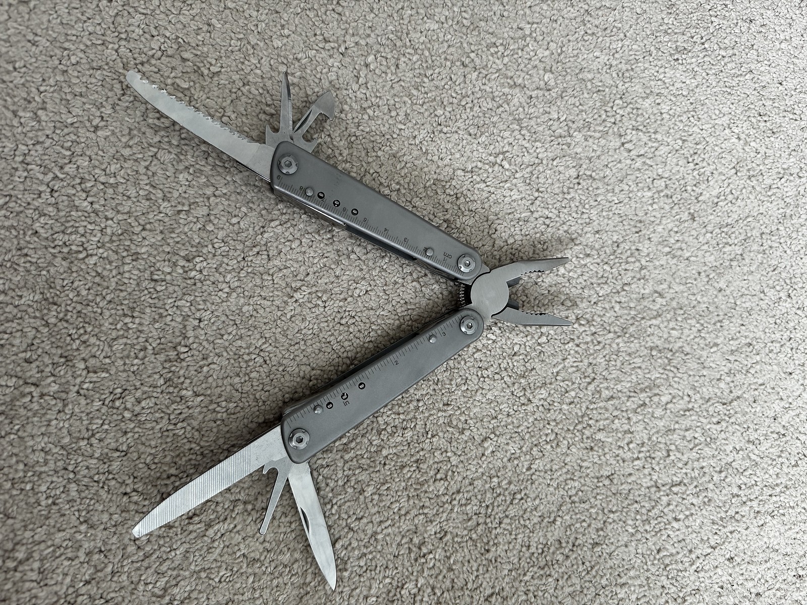 Crivit Multi-Tool with sheath-Tool 13 Function, STAINLESS STEEL, POUCH INCLUDED