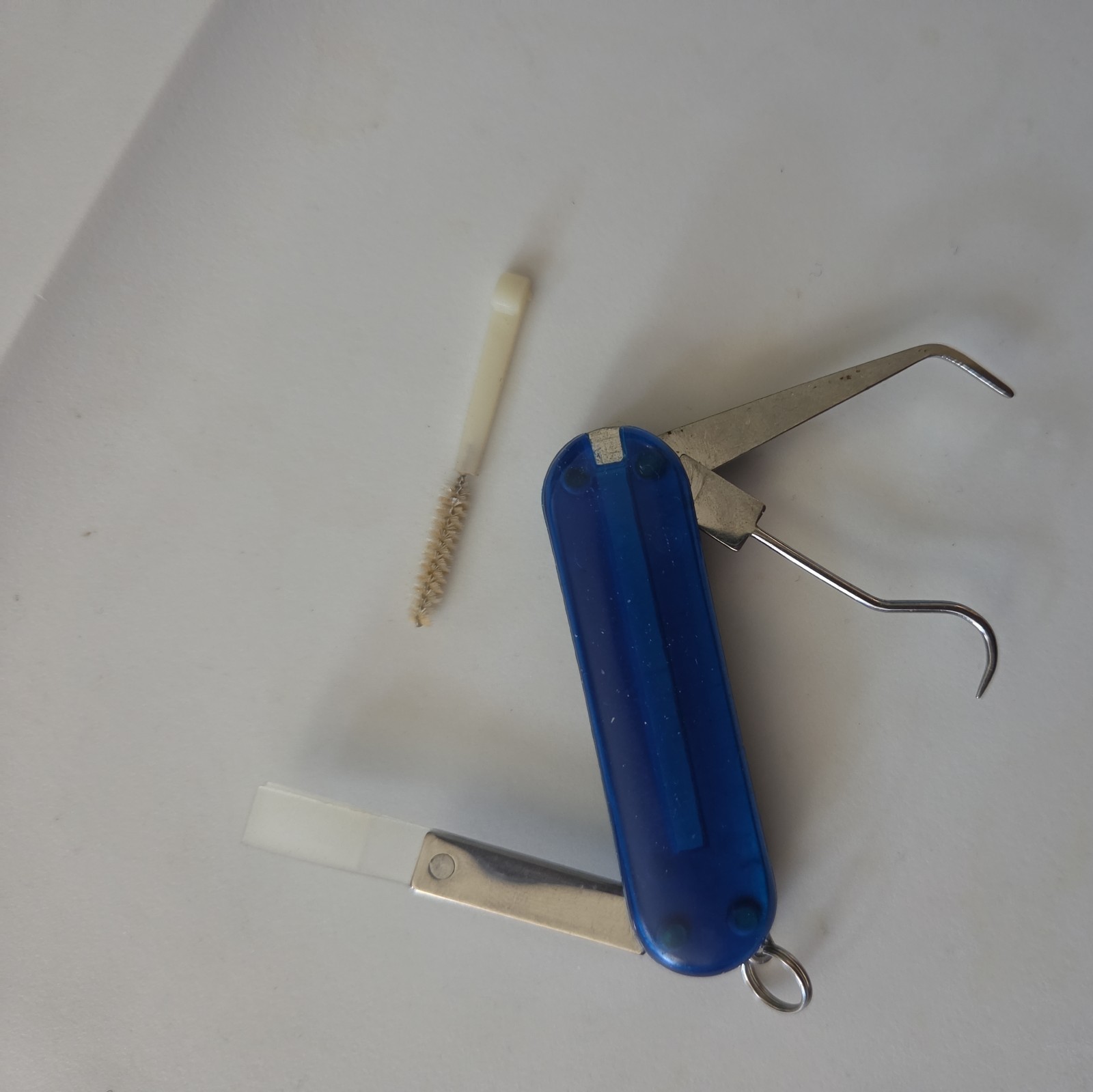 Multiple Folding Oral Tool BY AVON New without box