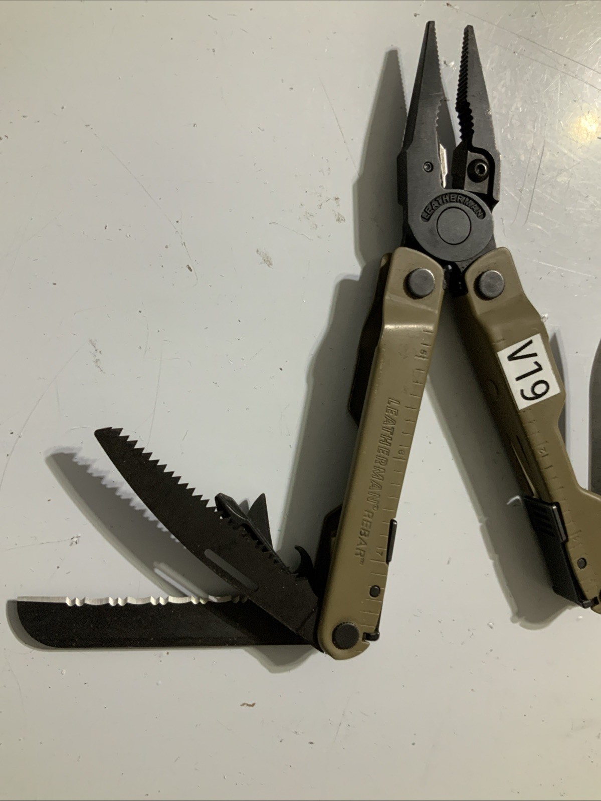 Leatherman Rebar Multitool with Replaceable Wire Cutters Coyote Tan – V19
