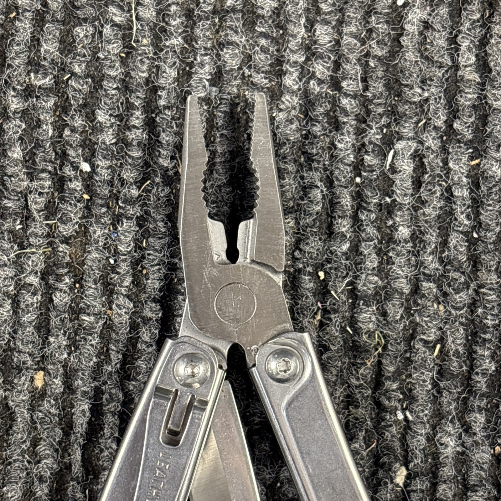 Leatherman Rev 3.8″ Multi-Tool, Stainless! USED (040)
