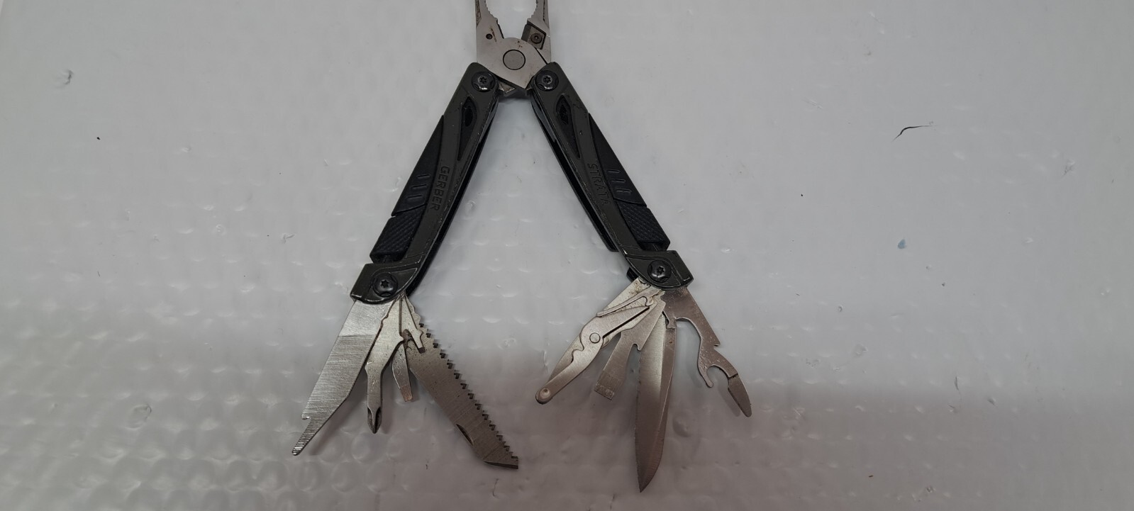 Gerber Strata EDC Compact Folding Pocket Knife Multi-Tool Discontinued 11/1/8