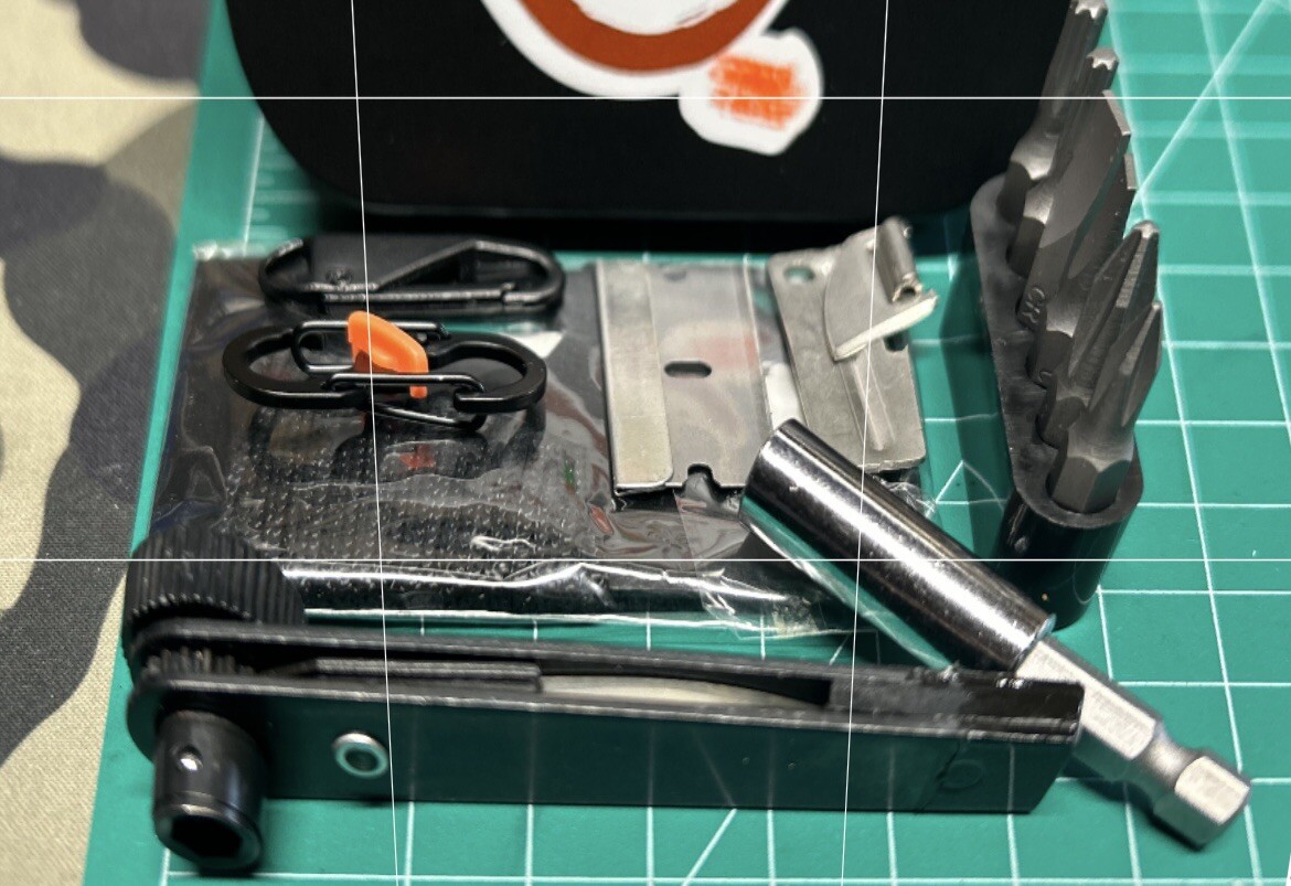 Sparrow’s EDC Mini Starter Tool Kit Tin Can in Pocket Container
