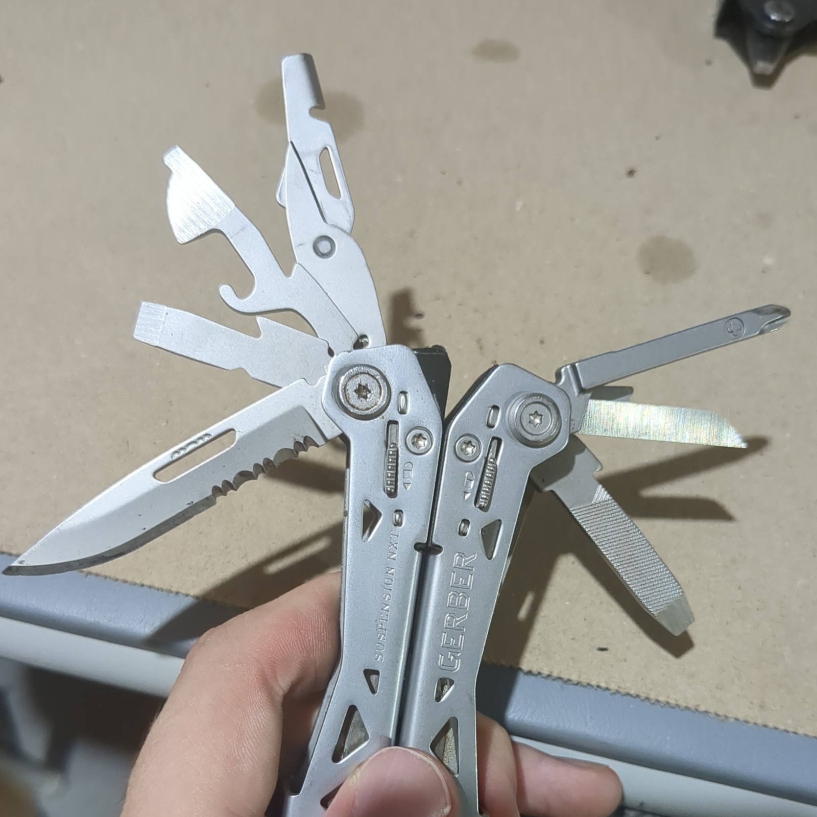 Gerber Gear Suspension-NXT 15-in-1 EDC Multi tool with Pocket Knife, Needle Nose