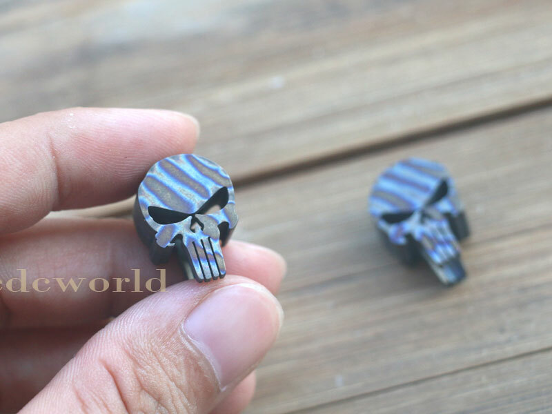 Flame TC4 Titanium Punisher Skull Parachute Cord Lanyard Bead Pendant DZ-01F EDC