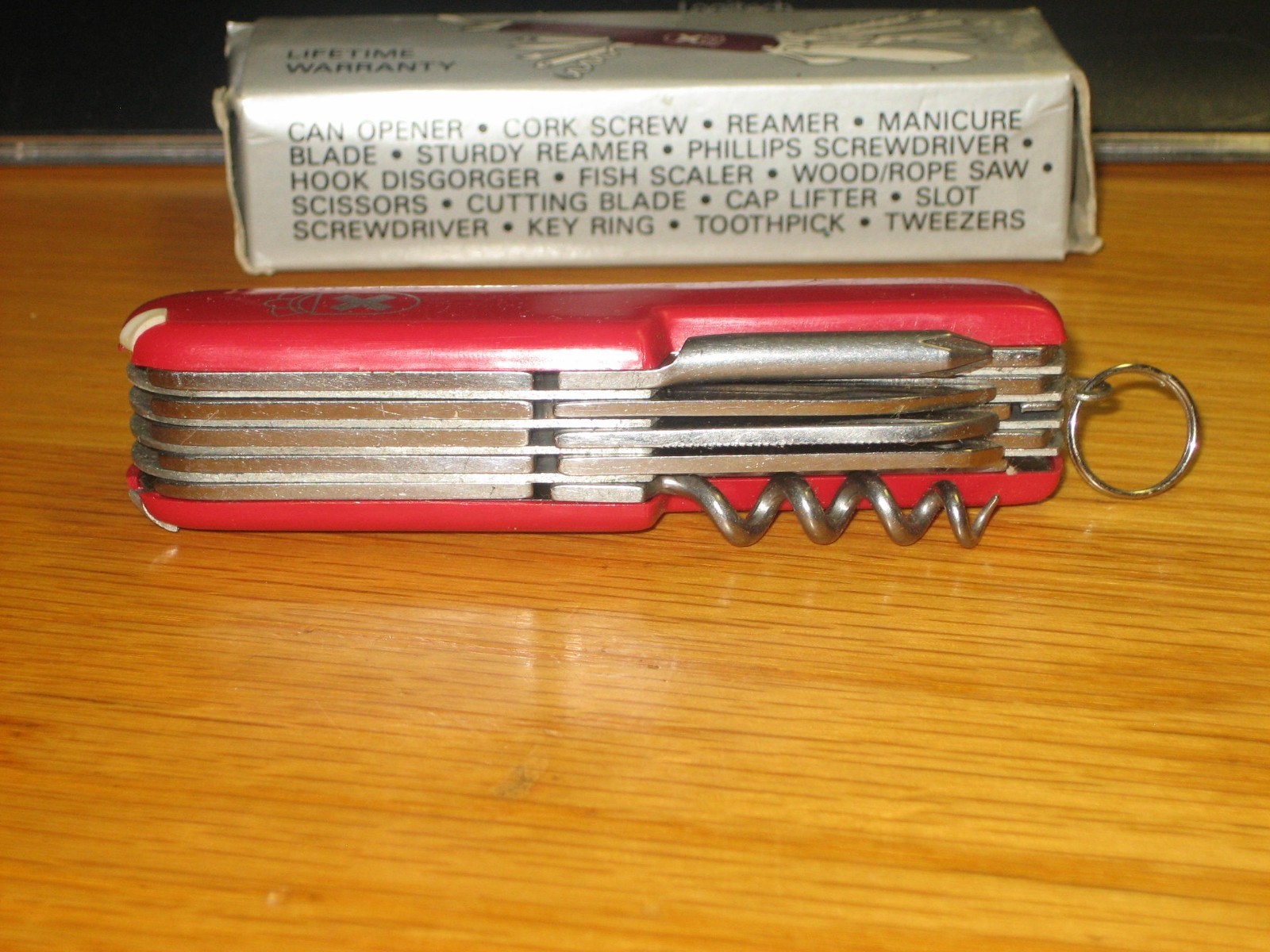 ROYAL CREST Swiss Army Knife 16 Function Pocket Knife Multi Tool SKA13 NIB
