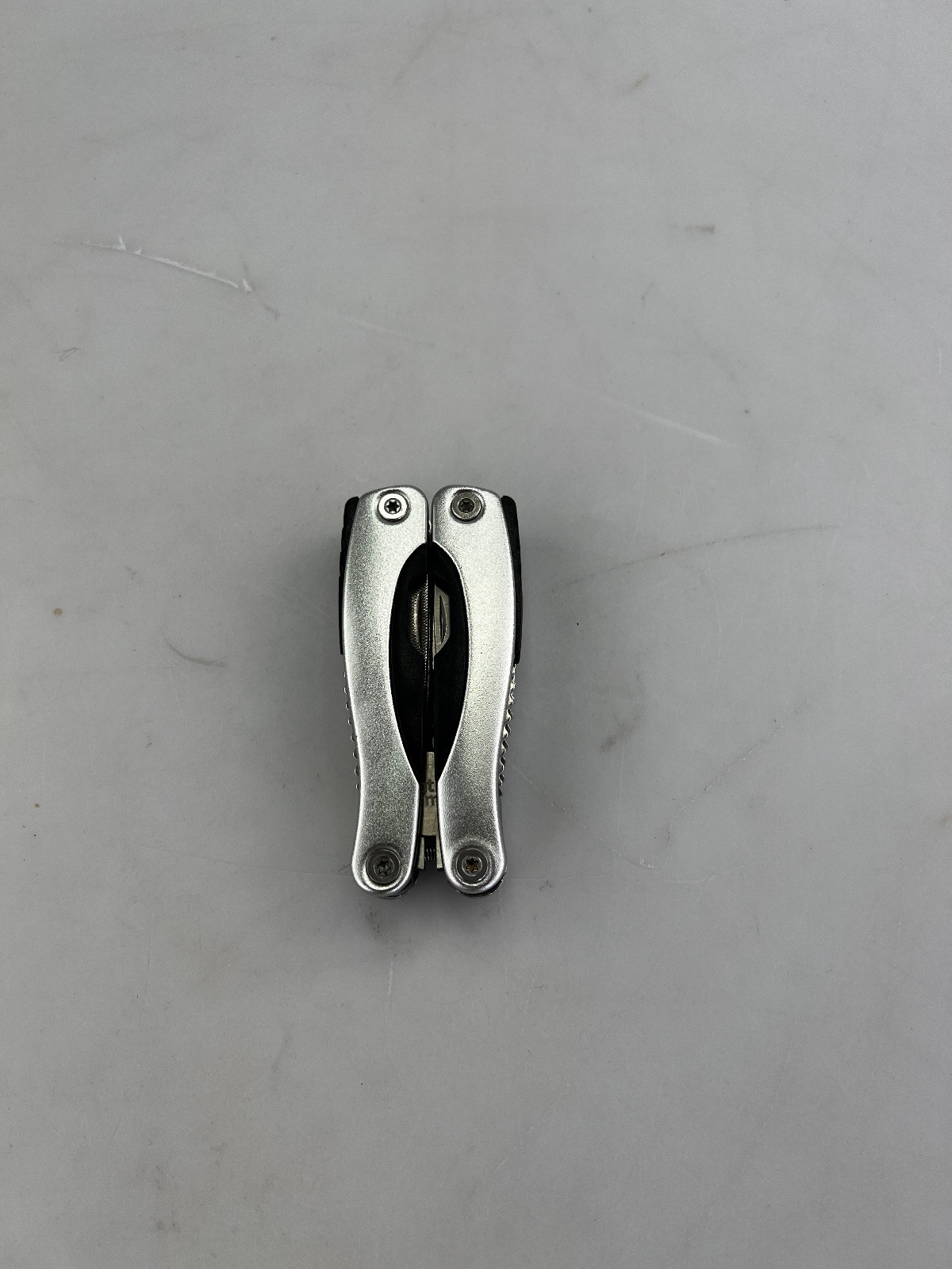 Format Multitool 11in1 Multi Tool Pliers Knife Saw Screwdriver incl. Case