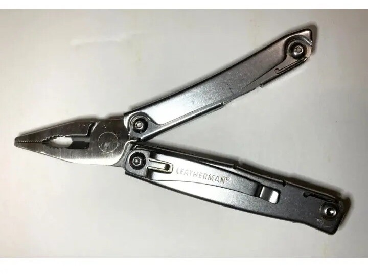 Leatherman REV 14 Tools Multi-Tool – Stainless Steel with Nylon Sheath Excellent