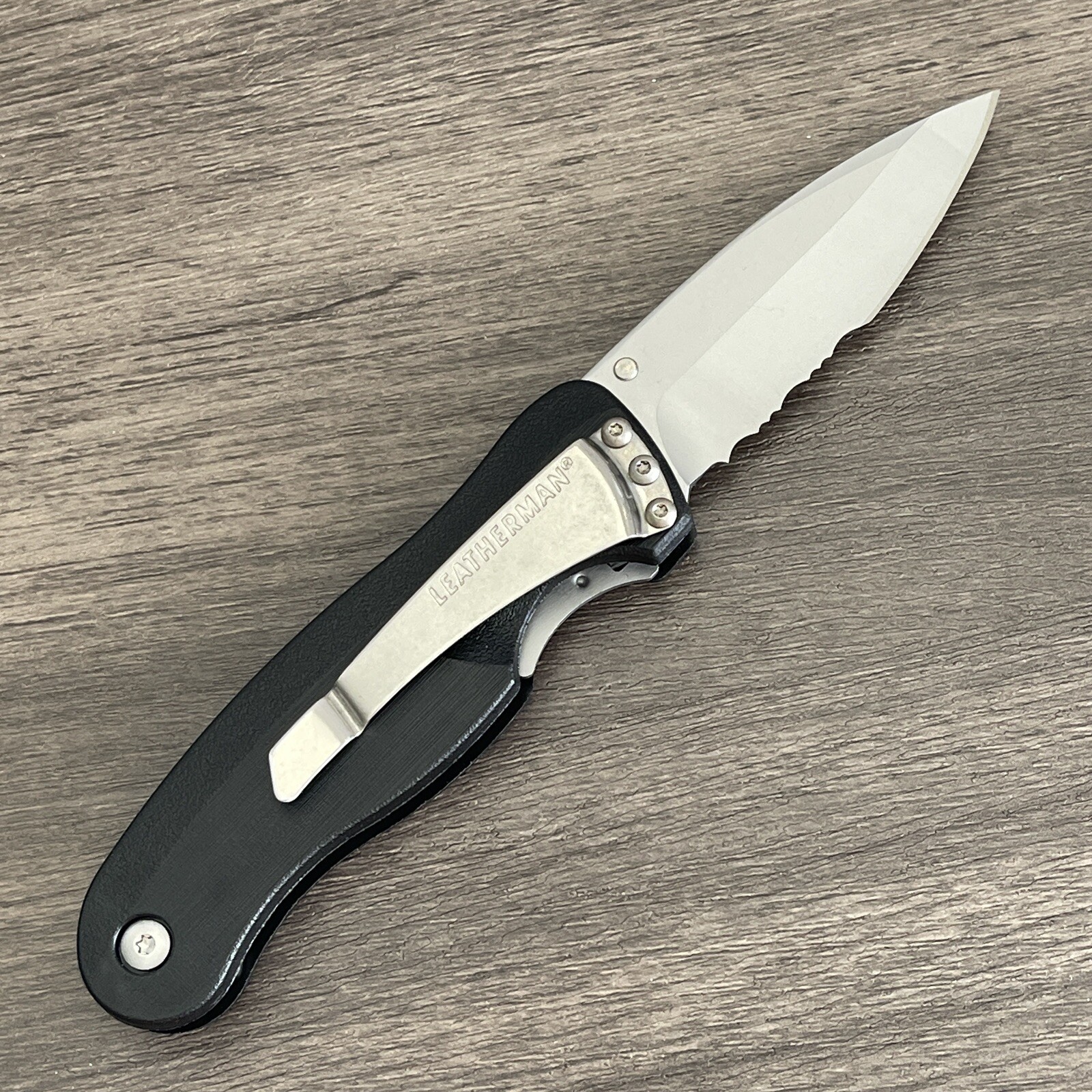 Leatherman Crater C33LX / C 33 LX Knife-Multitool; 420HC Combo Blade Launcher
