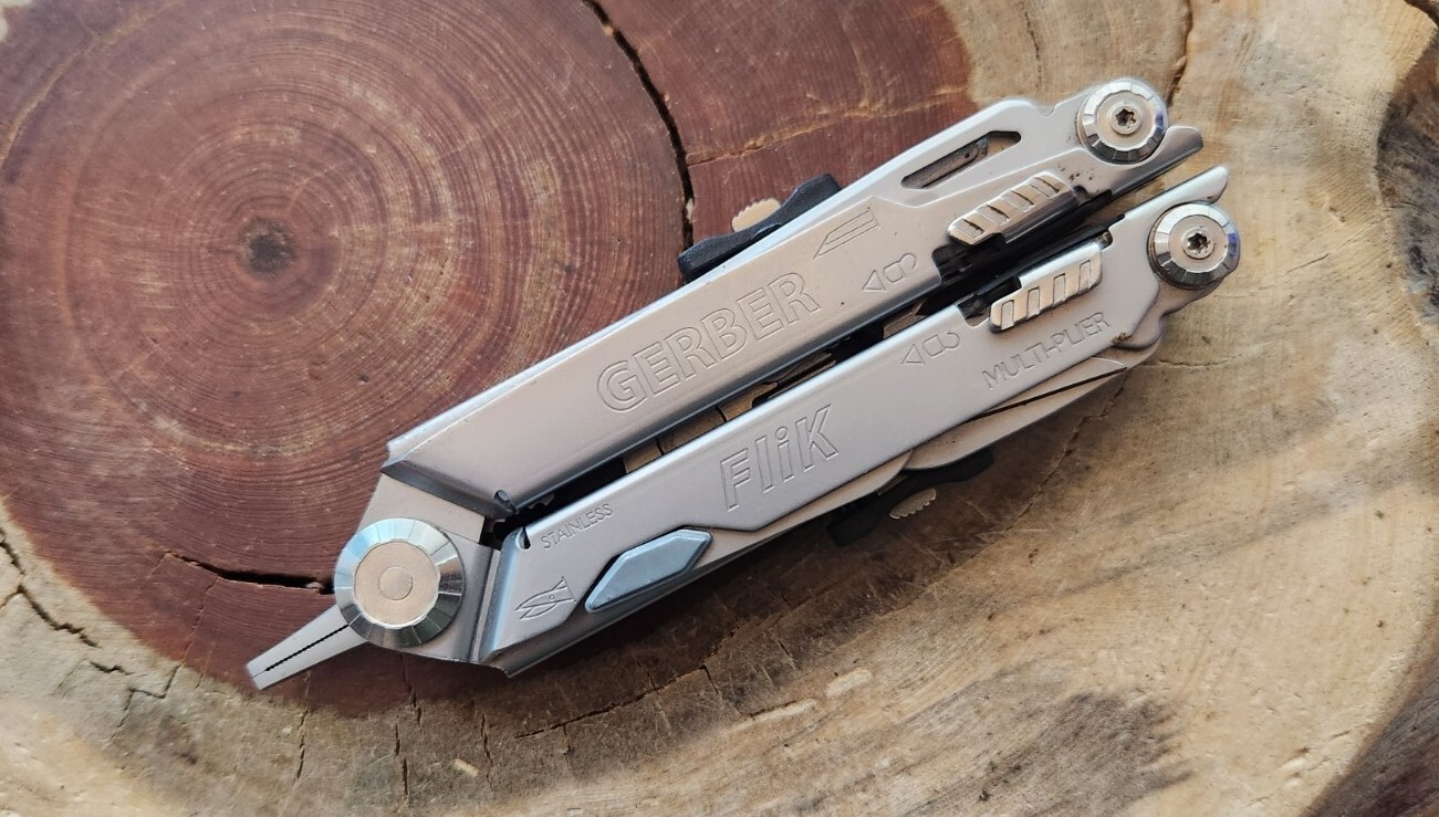 Rare Discontinued Gerber Multi Plier Flik Fisherman Multitool – Excellent N15