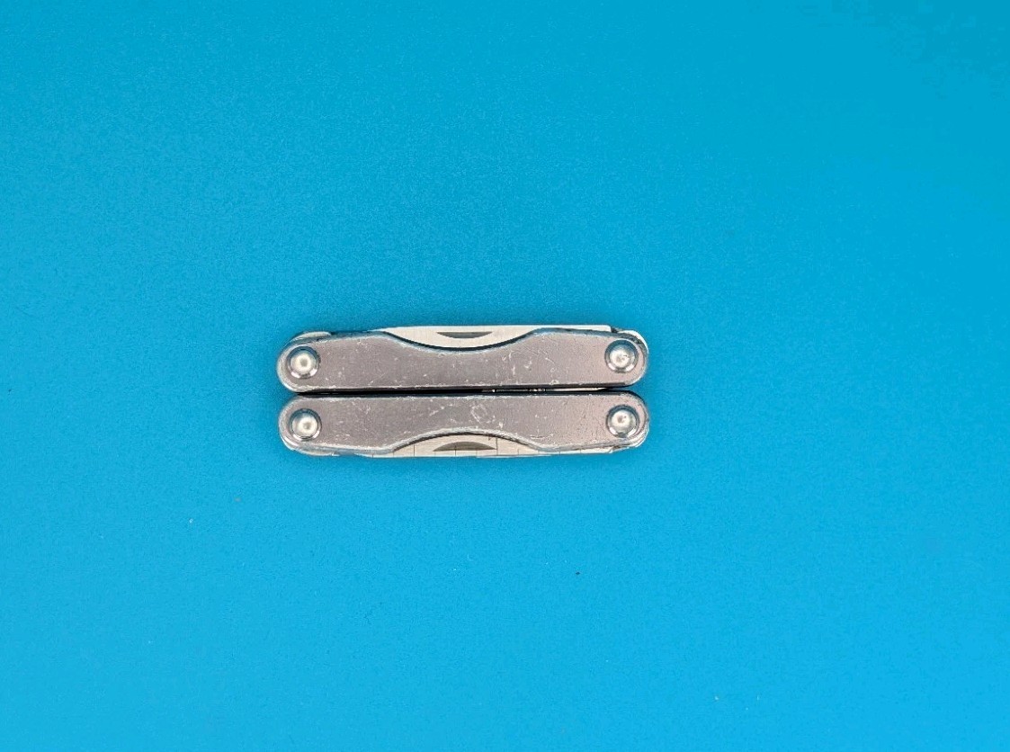 Leatherman Squirt S4 Multi-Tool, Key Ring, Retired, GRAY!