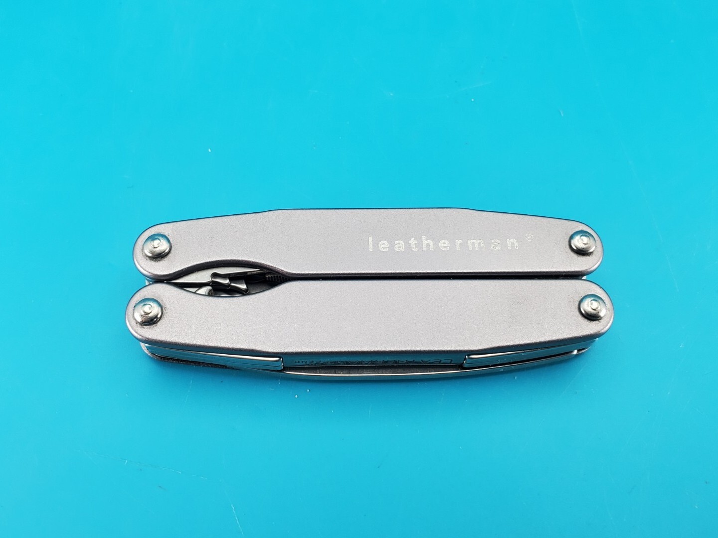 Leatherman Juice C2 Silver Multi Tool! RETIRED! NEW IN BOX!