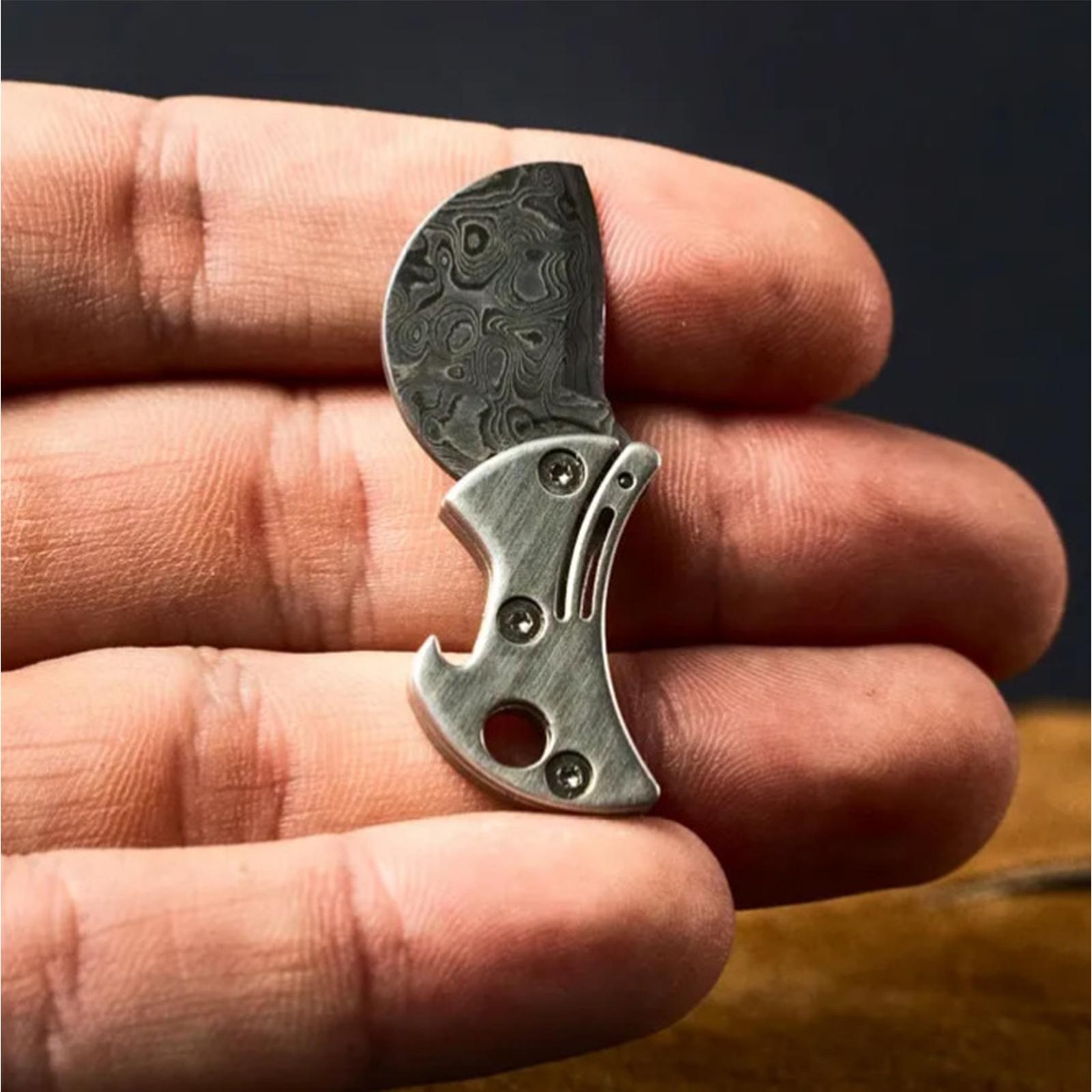 Bottle Opener Multifunctional Titanium Alloy Bottle Opener Cutter
