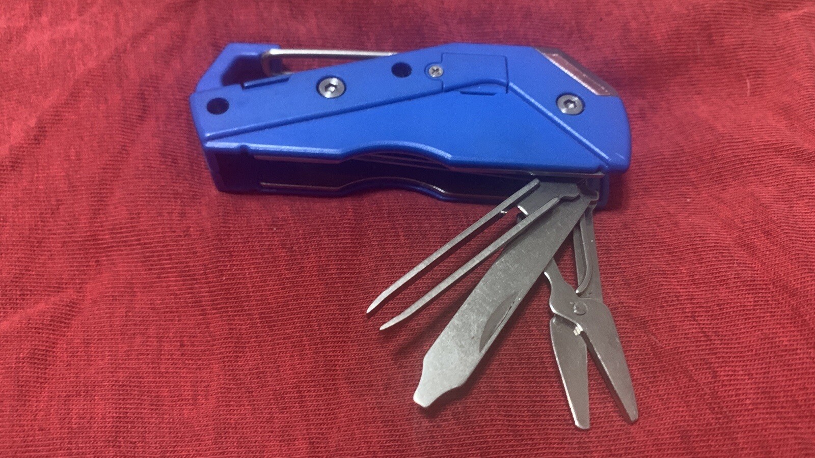 Swiss Tech multi tool Flashlight EDC carabiner Scissors File Screwdriver Tweezer