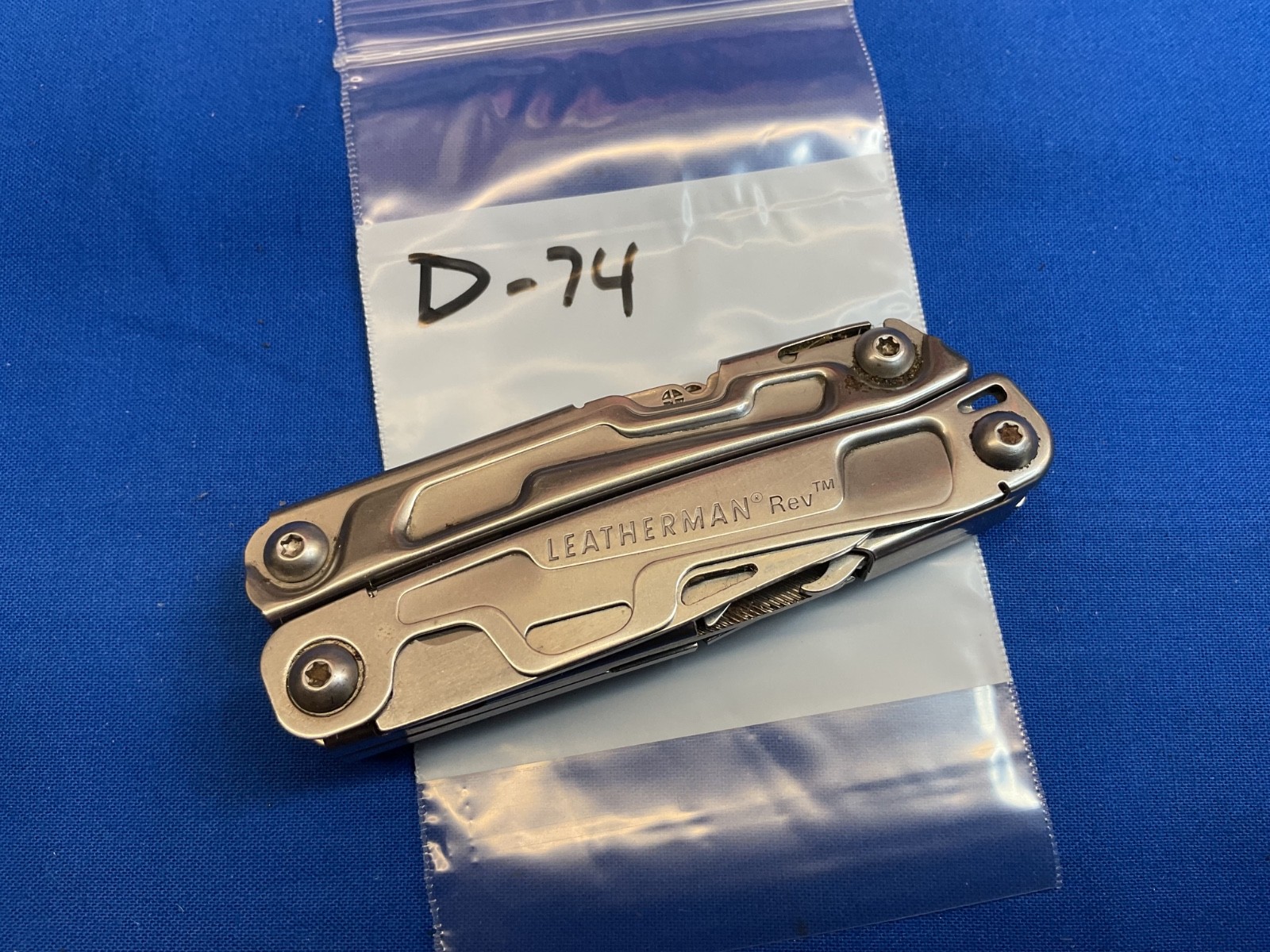 Leatherman Rev Multi-Tool Knife Plier 2020 Date Code
