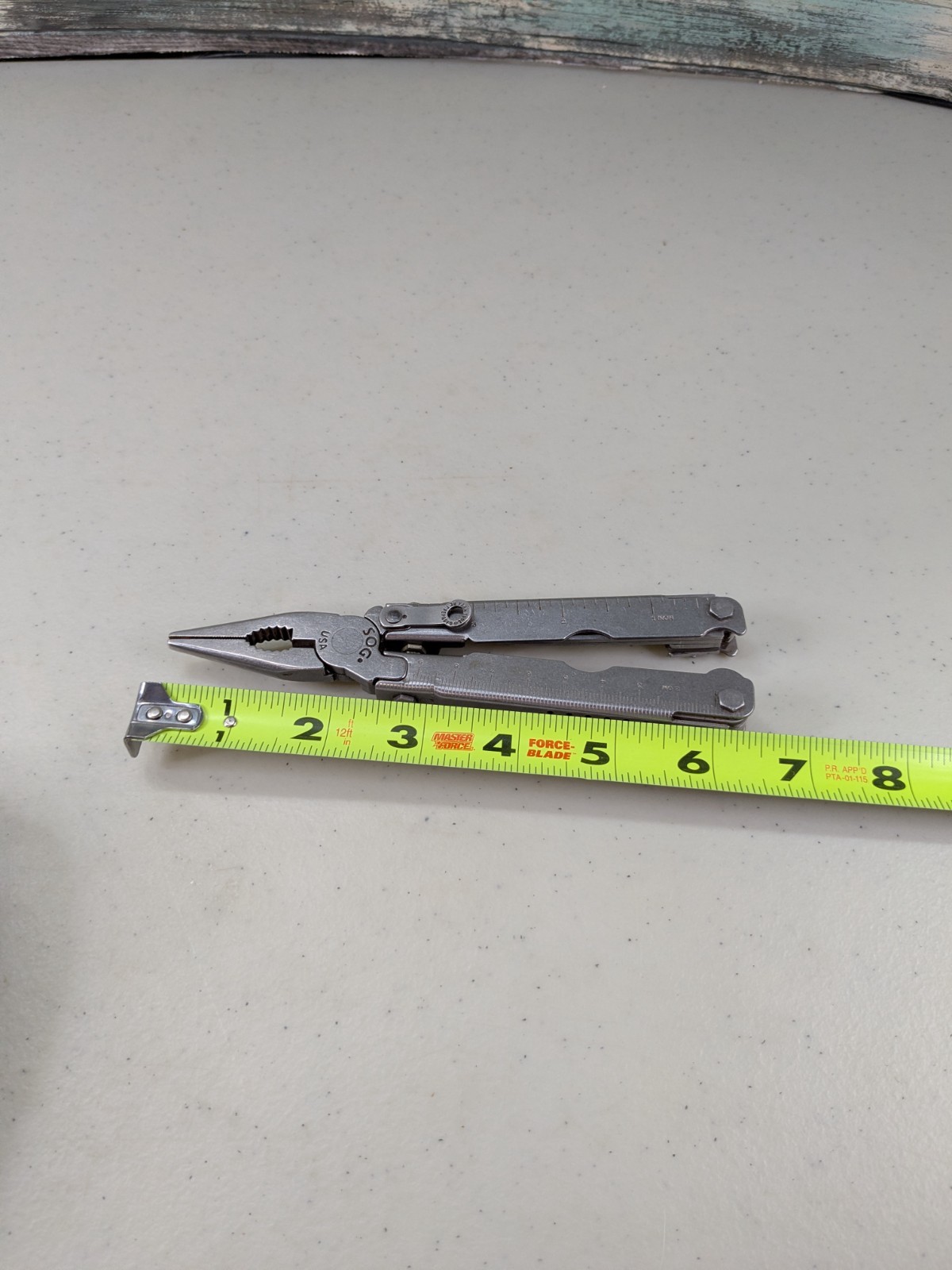 SOG Paratool Multi-Tool USA Survival Knife Pliers Multiple Blades