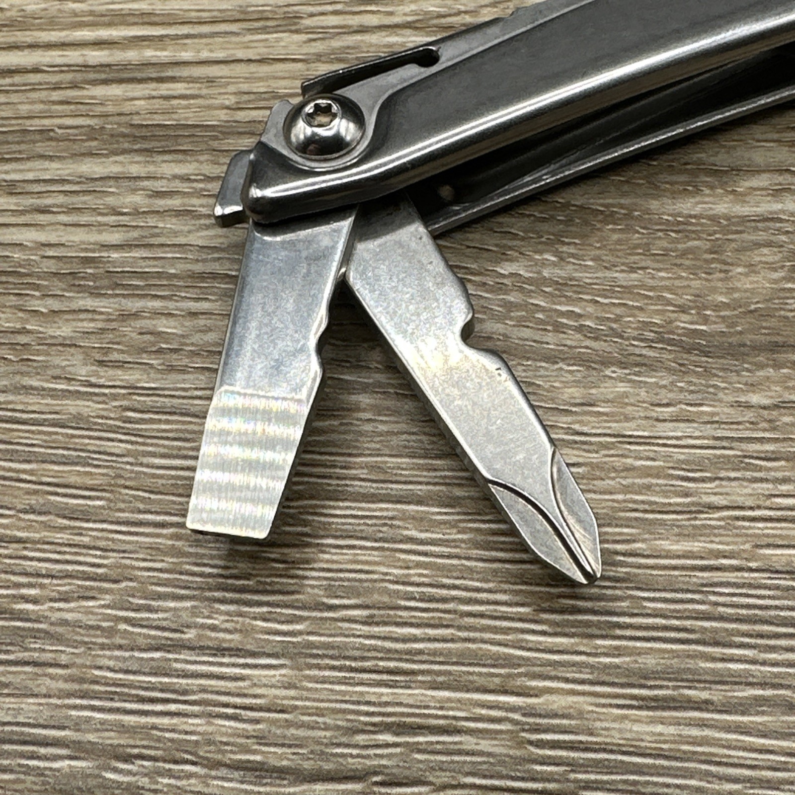 Leatherman Bolster 13 Tool Stainless Steel Folding EDC Multi-Tool VGUC Clean!